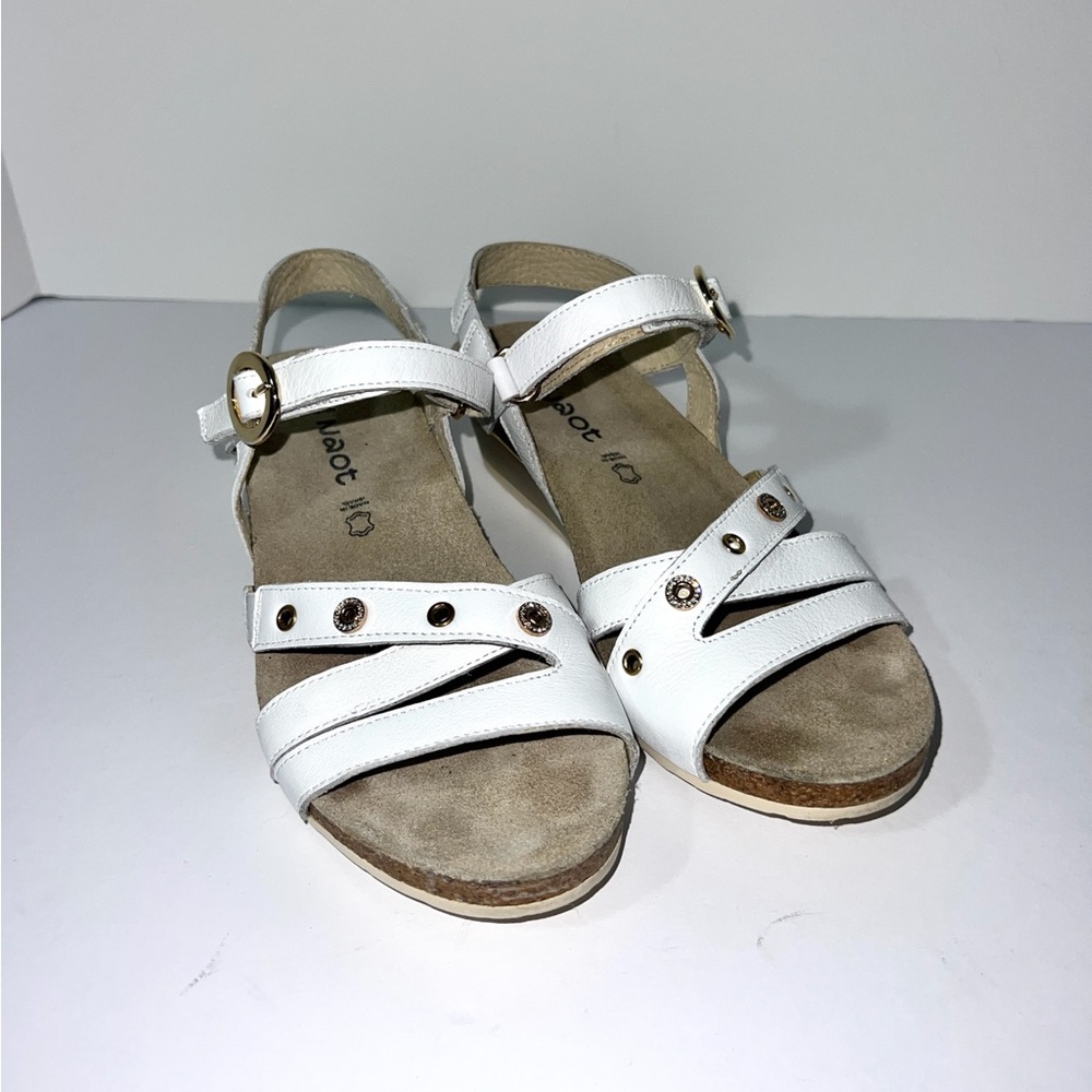 NAOT Sparkle White Leather Wedge Sandal Sz 38 EU/ 7 US
